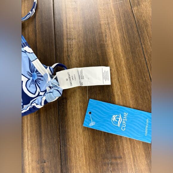 NWT Cupshe Trippy Blossoms Floral Swirl Bikini Top size M Thin Straps Blue Art - Picture 7 of 8